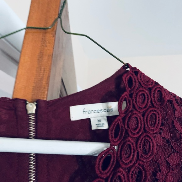 Maroon lace dress - Picture 3 of 3